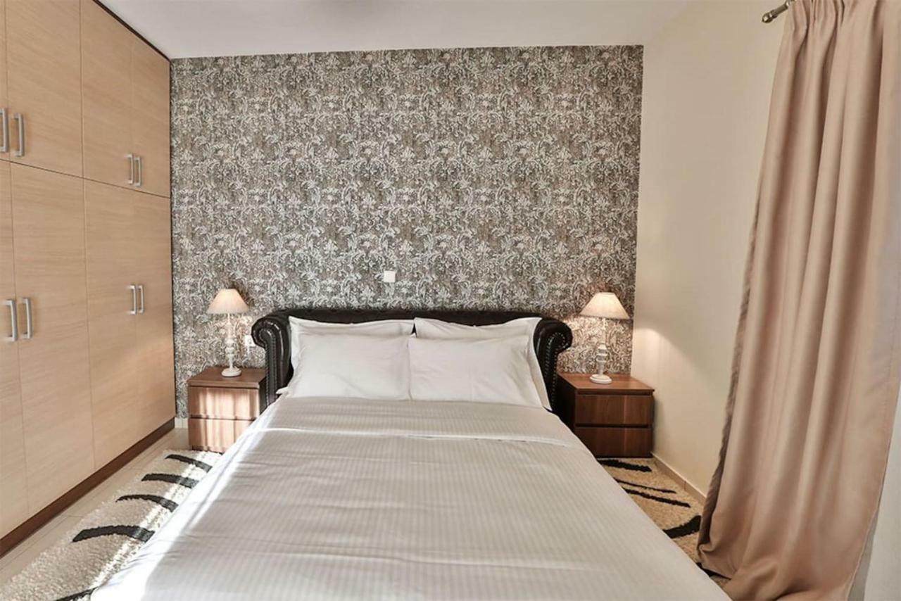 V Luxury Apartment 4 Ioannina Buitenkant foto